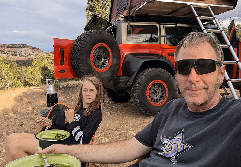 Meet EOS_Camping-Family